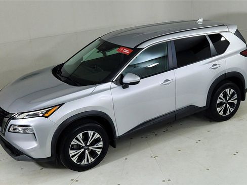 Certified 2022 Nissan Rogue SV image 15