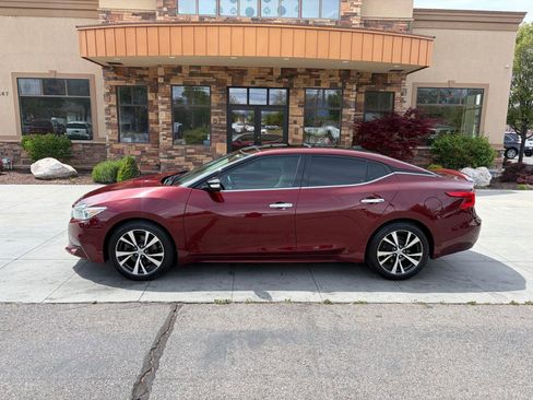 Used 2016 Nissan Maxima 3.5 SL w/ Interior Lighting Package FWD image 2