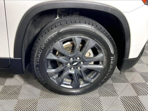 Used 2020 Chevrolet Traverse RS FWD image 12