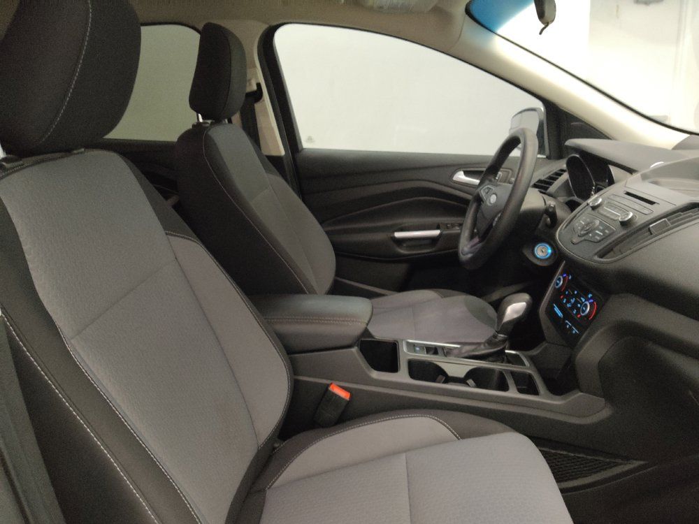 Used 2018 Ford Escape SE FWD image 21