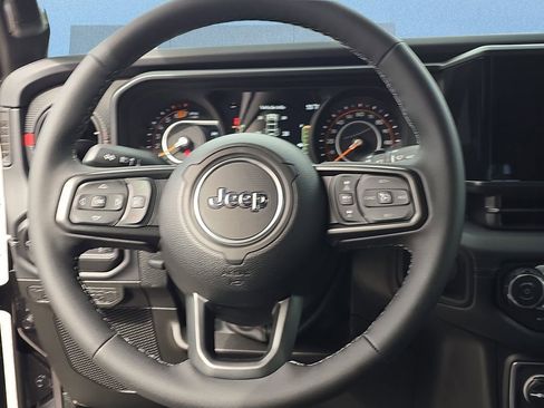 New 2026 Jeep Wrangler Unlimited Rubicon w/ Safety Group image 18