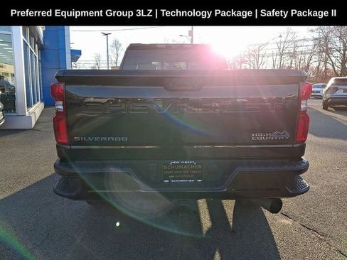 Used 2022 Chevrolet Silverado 2500 High Country w/ Z71 Off-Road Package AWD/4WD image 9