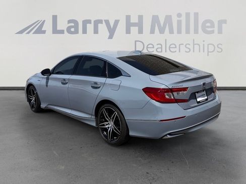 Used 2021 Honda Accord Touring image 3