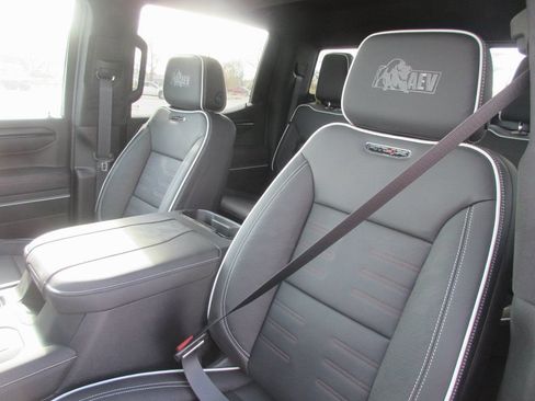 New 2026 GMC Sierra 1500 AT4X w/ AT4X AEV Edition AWD/4WD image 15