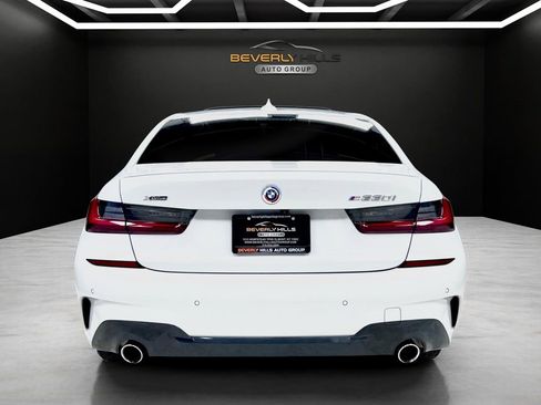 Used 2022 BMW 330i xDrive Sedan w/ M Sport Package AWD/4WD image 4