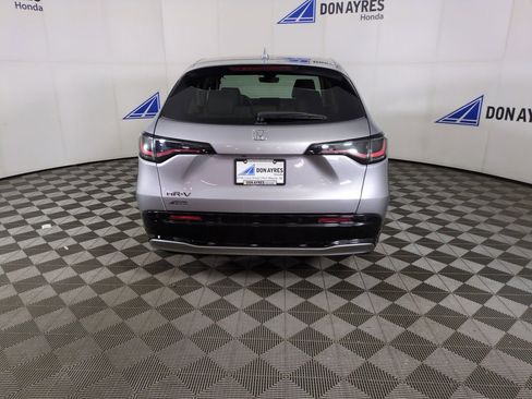 Certified 2023 Honda HR-V EX-L image 4