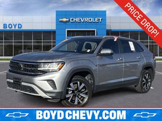 Used 2022 Volkswagen Atlas Cross Sport SE video 1