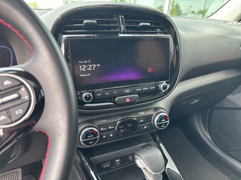 Certified 2023 Kia Soul GT-Line FWD image 10