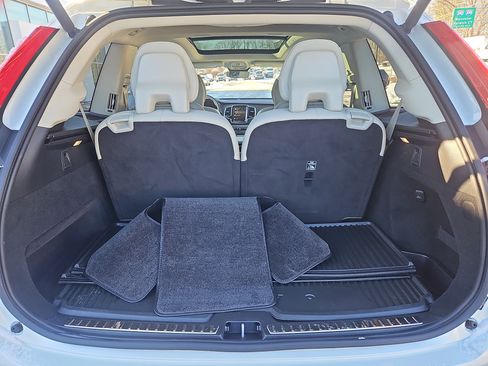 Used 2025 Volvo XC90 B6 Plus w/ Protection Package image 36