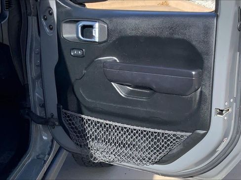 Used 2020 Jeep Wrangler Unlimited Sport image 22