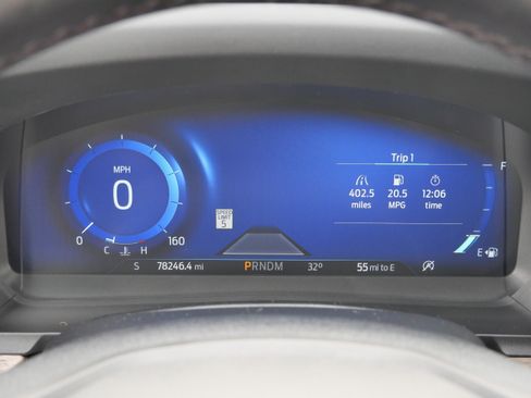 Used 2020 Ford Explorer Platinum w/ Premium Technology Package image 22