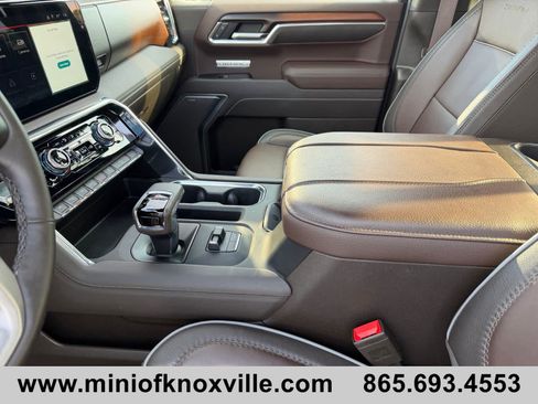 Used 2025 GMC Sierra 1500 Denali AWD/4WD image 13