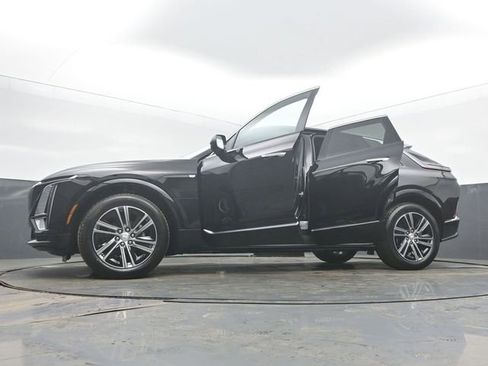 New 2026 Cadillac Lyriq Luxury image 57