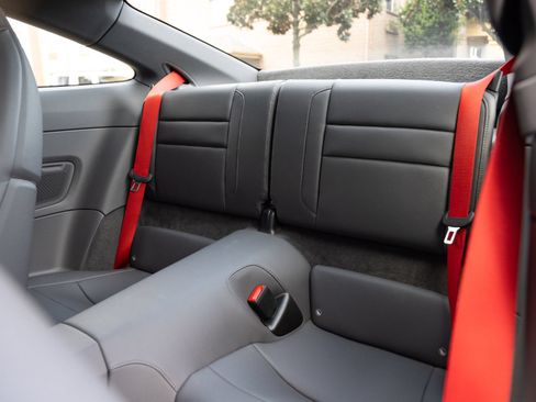 Certified 2024 Porsche 911 Carrera RWD image 30