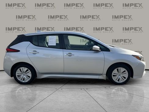 Used 2023 Nissan Leaf S image 6