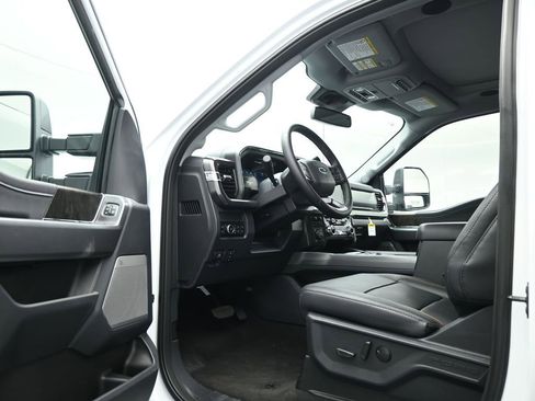 New 2026 Ford F250 Lariat w/ Tremor Off-Road Package image 8