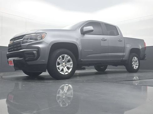Used 2022 Chevrolet Colorado LT w/ Safety Package RWD image 28