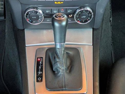 Used 2013 Mercedes-Benz C 250 Sedan image 12