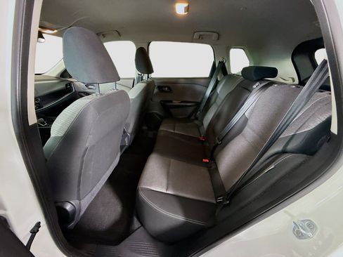 Used 2022 Nissan Rogue S image 25