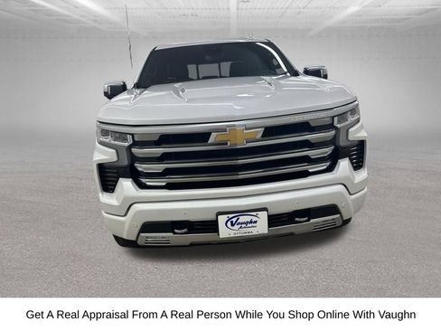 Used 2024 Chevrolet Silverado 1500 High Country w/ Technology Package AWD/4WD image 5