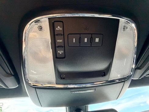 Used 2023 Dodge Charger Scat Pack RWD image 30