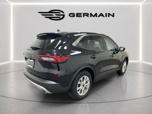 Used 2024 Ford Escape Active w/ Cold Weather Package FWD image 8