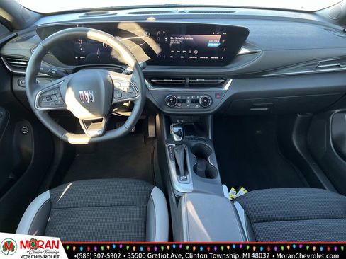 Certified 2024 Buick Envista Preferred w/ Convenience I Package image 14