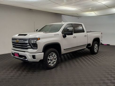 Used 2024 Chevrolet Silverado 2500 High Country w/ High Country Premium Package image 1