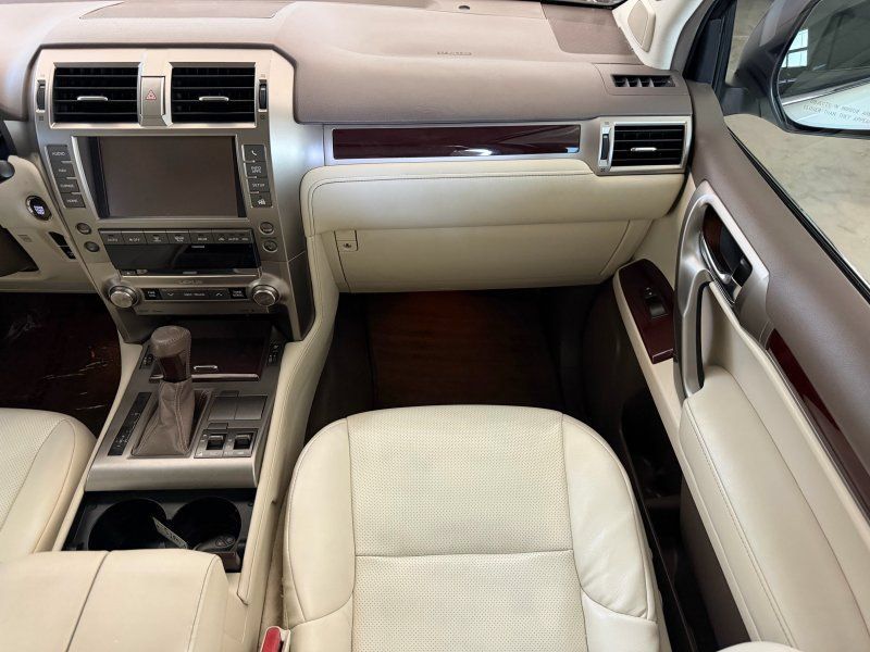 Used 2018 Lexus GX 460 Premium AWD/4WD image 20