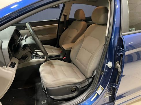 Used 2020 Hyundai Elantra SEL FWD image 12