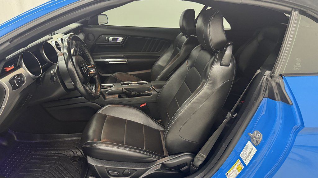 Used 2022 Ford Mustang Premium RWD image 17
