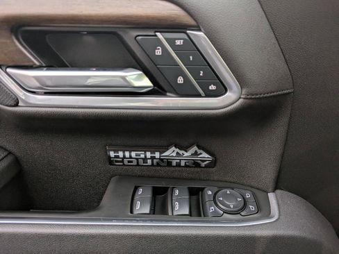 Certified 2025 Chevrolet Silverado 1500 High Country w/ High Country Premium Package image 26