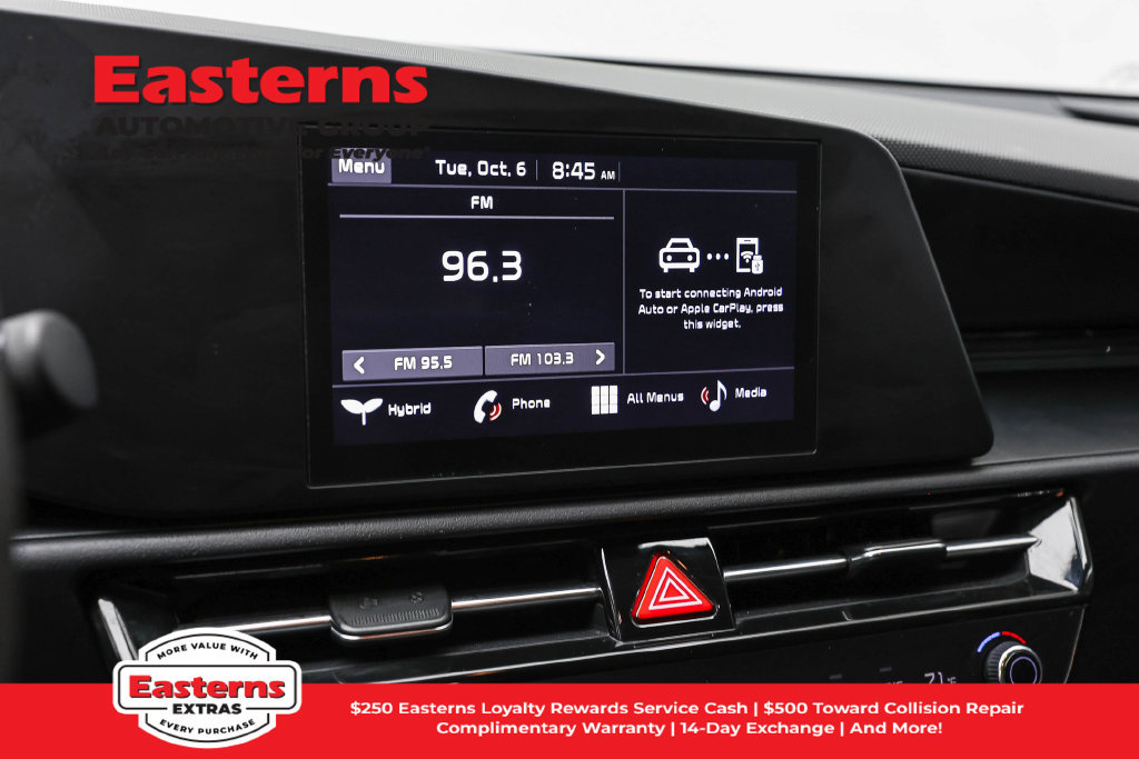 Used 2025 Kia Niro LX FWD image 19