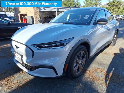 Used 2023 Ford Mustang Mach-E Select image 3