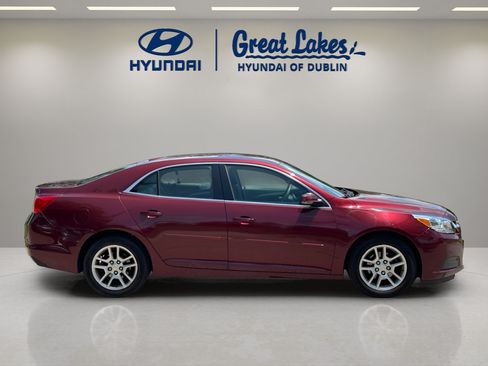 Used 2015 Chevrolet Malibu LT w/ Power Convenience Package FWD image 6