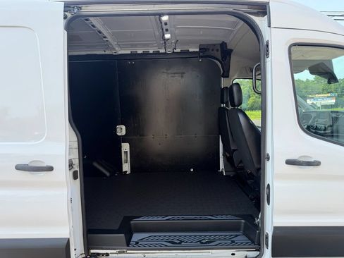Used 2023 Ford Transit 350 Medium Roof RWD image 27