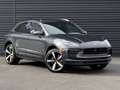 New 2026 Porsche Macan image 9