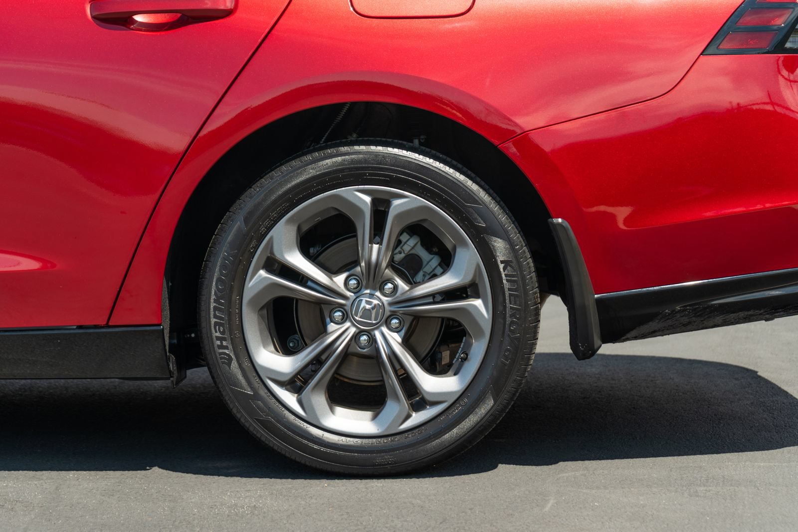 Used 2023 Honda Accord EX-L image 7