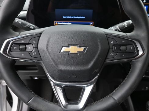 Used 2024 Chevrolet TrailBlazer LT w/ LT Cold Weather Package FWD image 17