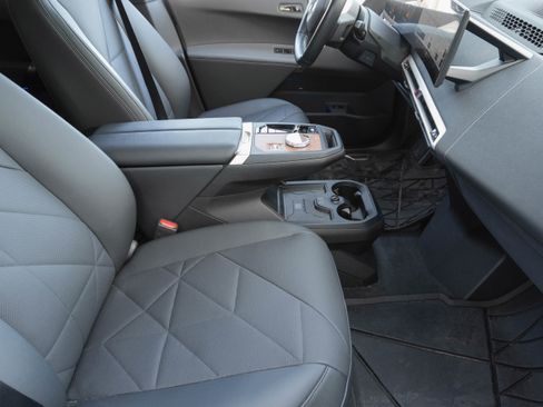 Certified 2024 BMW iX xDrive50 w/ Premium Package AWD/4WD image 13