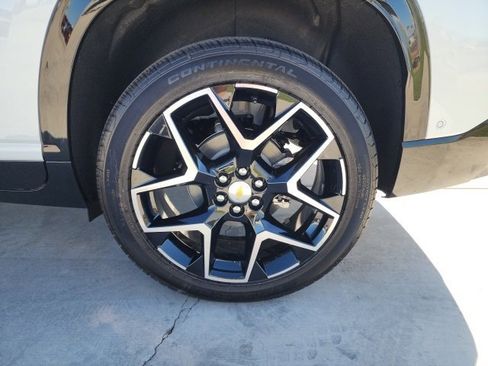 New 2026 Chevrolet Traverse High Country w/ LPO, Floor Liner Package image 19