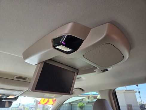 Used 2020 Honda Pilot Touring image 11