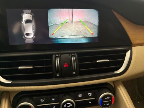 Used 2019 Alfa Romeo Giulia Ti w/ Quick Order Package 22Z Lusso RWD image 39