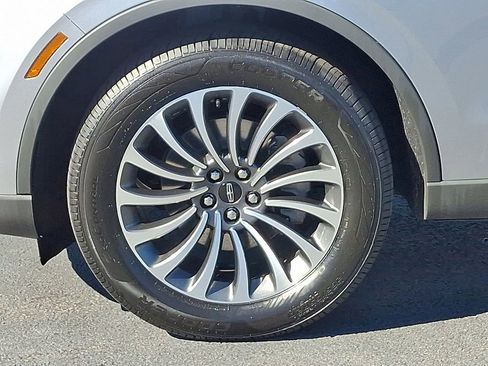 Certified 2022 Lincoln Aviator AWD w/ Premium Package image 8