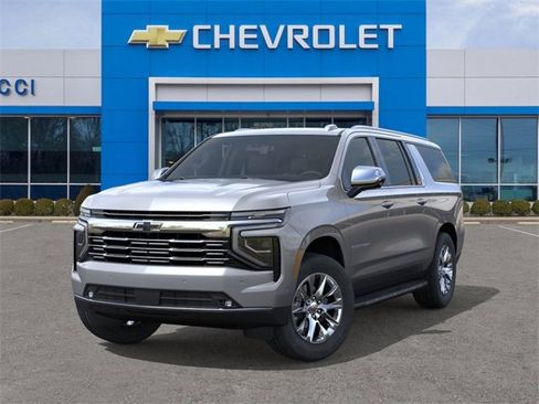 New 2026 Chevrolet Suburban Premier image 6