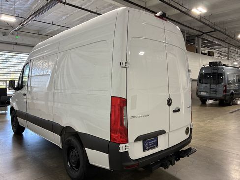 New 2025 Mercedes-Benz Sprinter 2500 image 4