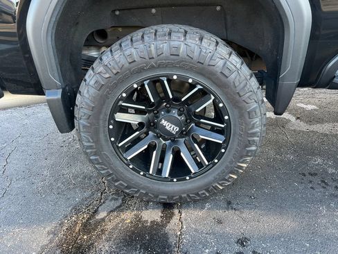 Used 2026 Chevrolet Colorado ZR2 w/ Technology Package AWD/4WD image 6