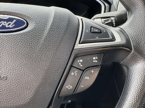 Used 2020 Ford Fusion SE FWD image 15