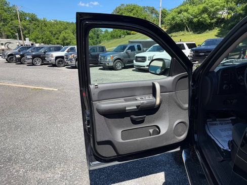 Used 2009 GMC Sierra 2500 SLE w/ Convenience Package AWD/4WD image 37