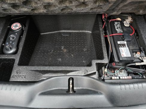 Used 2012 Chrysler 300 SRT8 w/ 19-Premium Speaker Group image 10